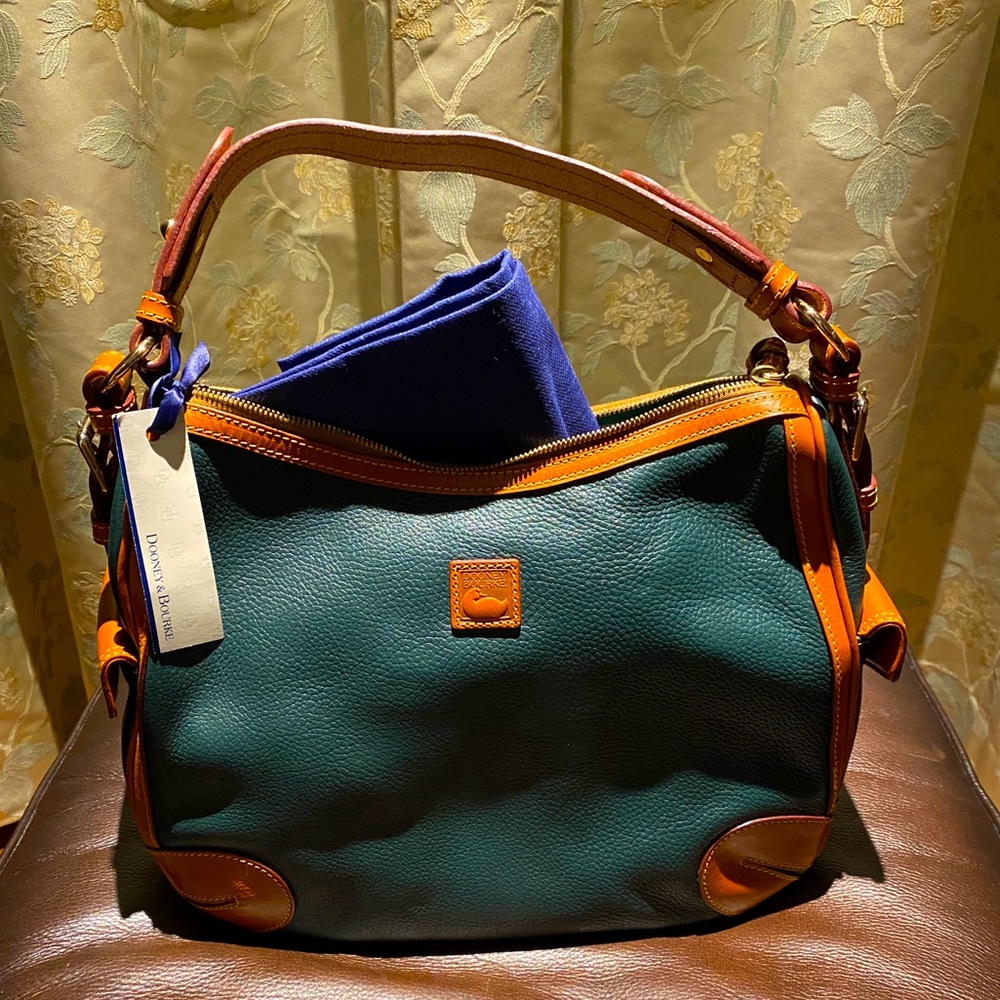 Dooney & Bourke Dillen 2 Tonal Side Pocket Hobo LG